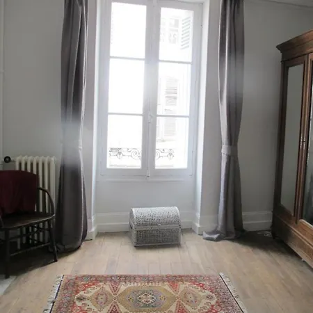 Bed & Breakfast Chezlola