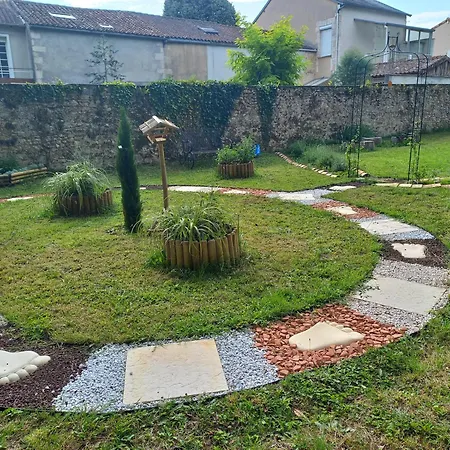 Chezlola 3*
